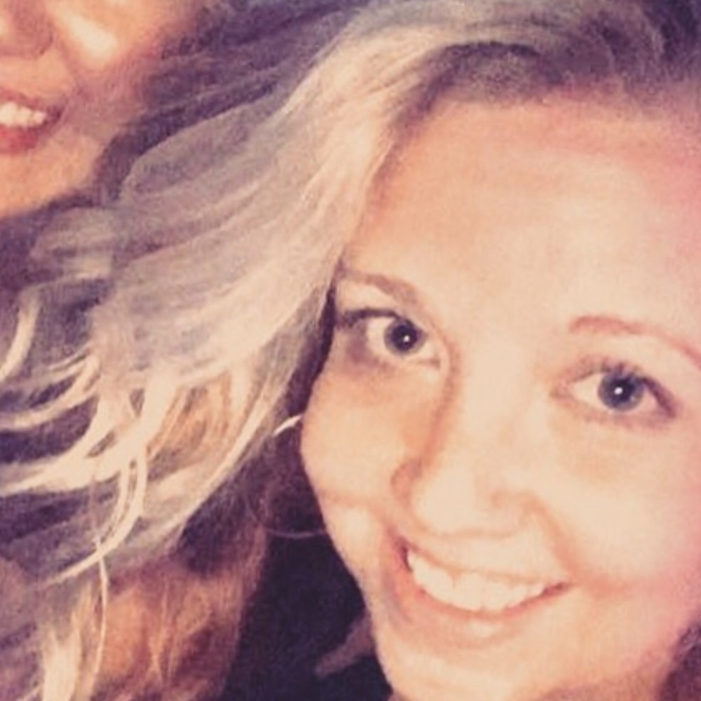 Meet your Posher, Alexis